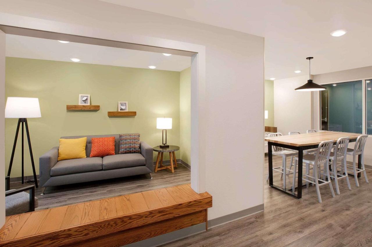 Woodspring Suites Plano - North Dallas Eksteriør billede